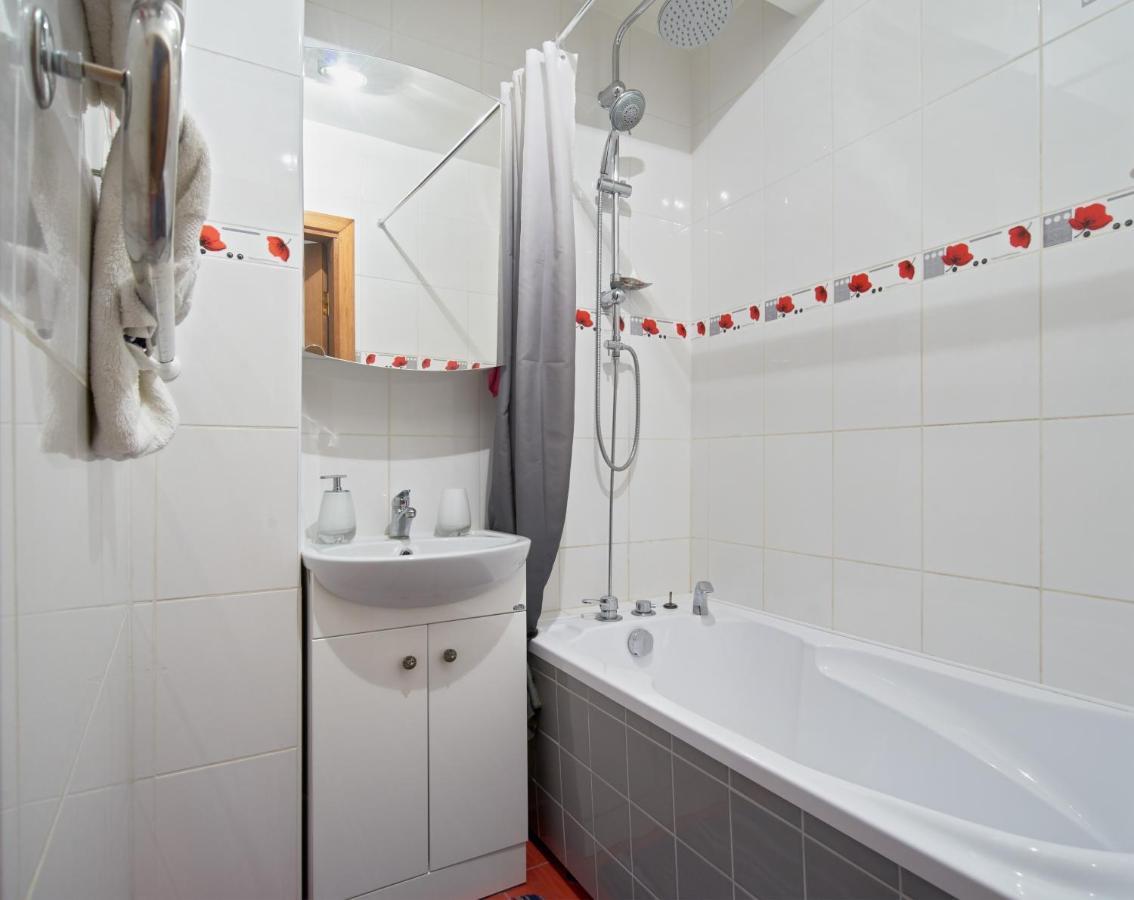 Spacious Central Apartments Vilnius Ngoại thất bức ảnh